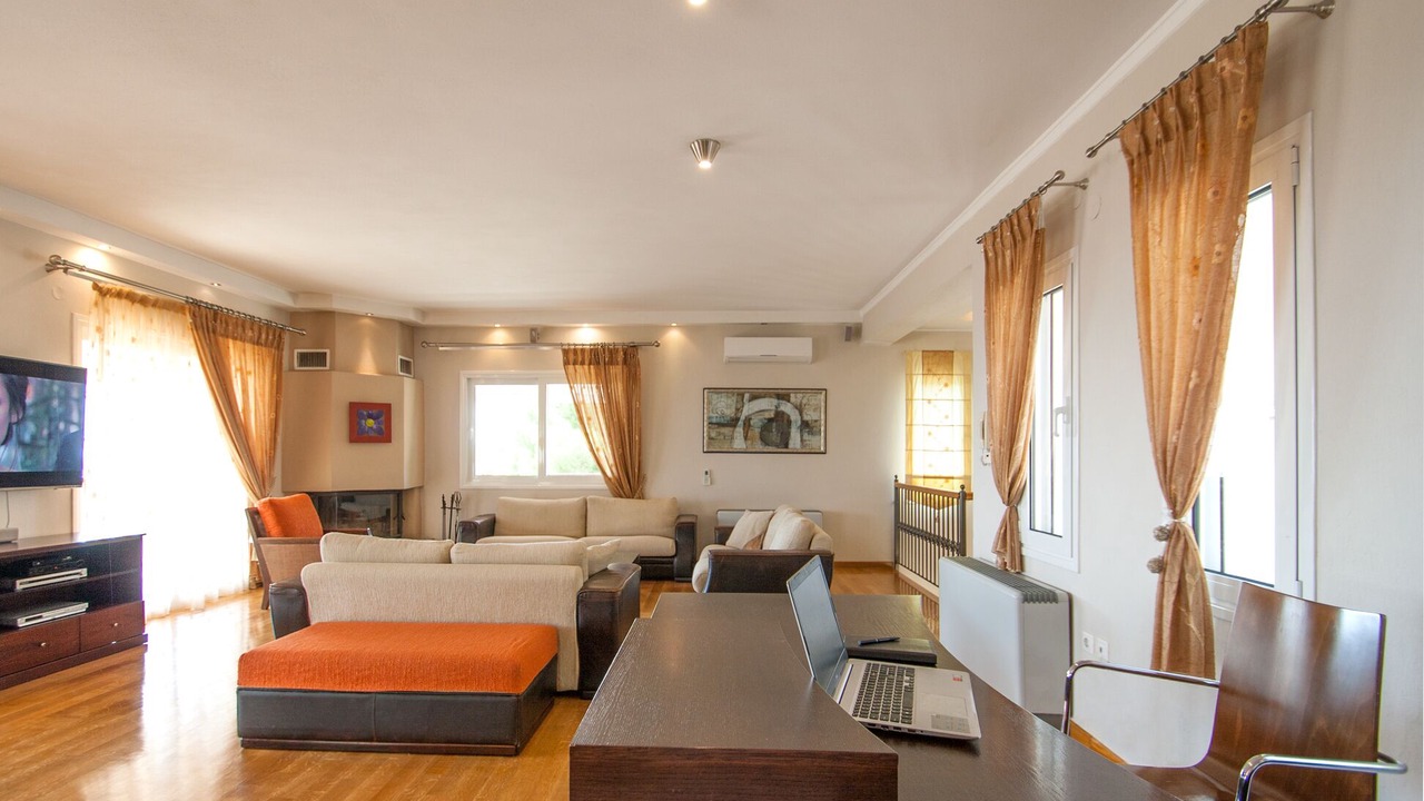Photo of Livingroom in Katsarou