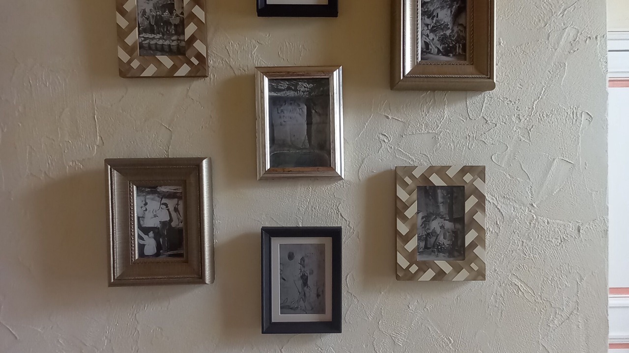 Photo of Others in Bourre