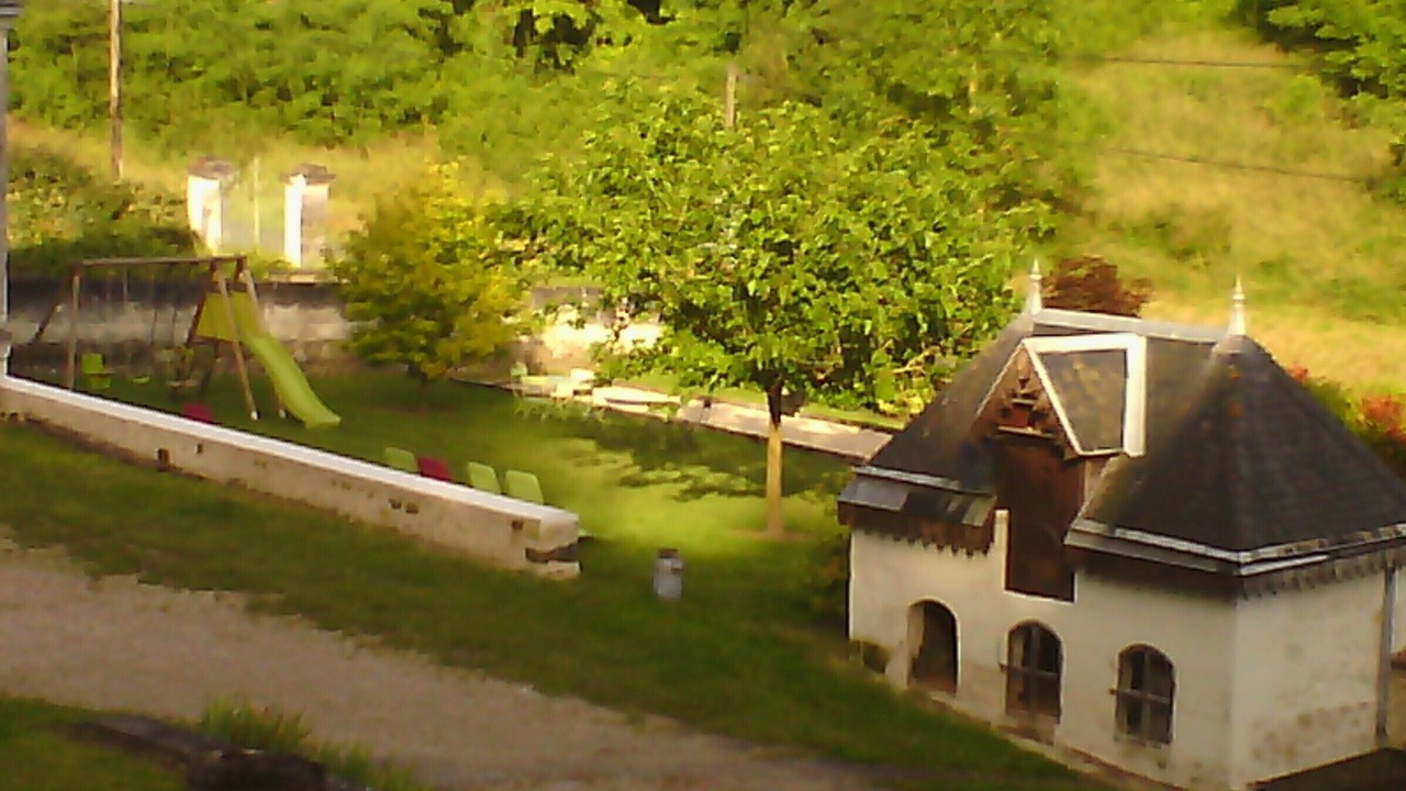 Photo of Others in Bourre
