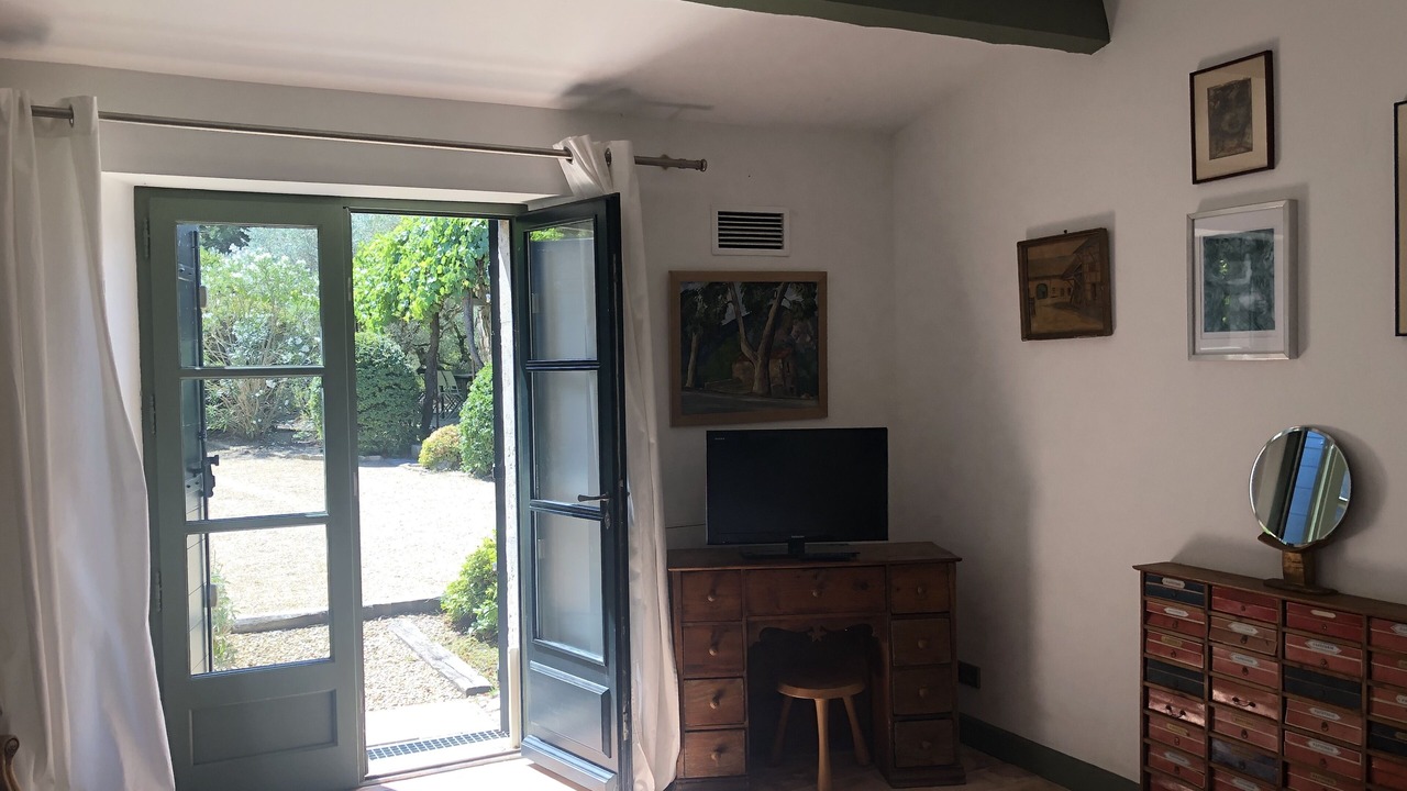 Photo of Bedroom in Eygalieres