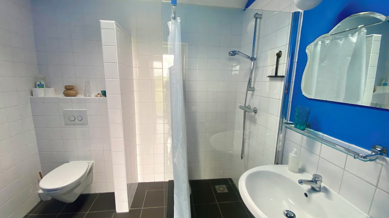 Photo of Bathroom in Enumatil