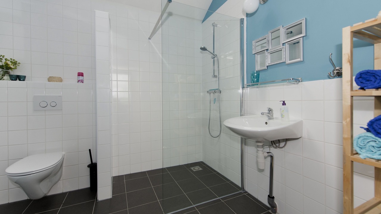 Photo of Bathroom in Enumatil