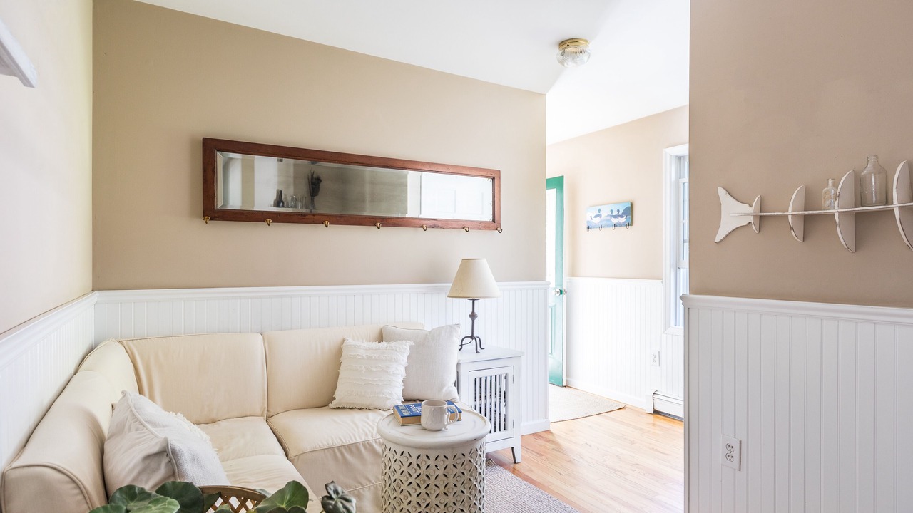 Photo of Livingroom in East Hampton North