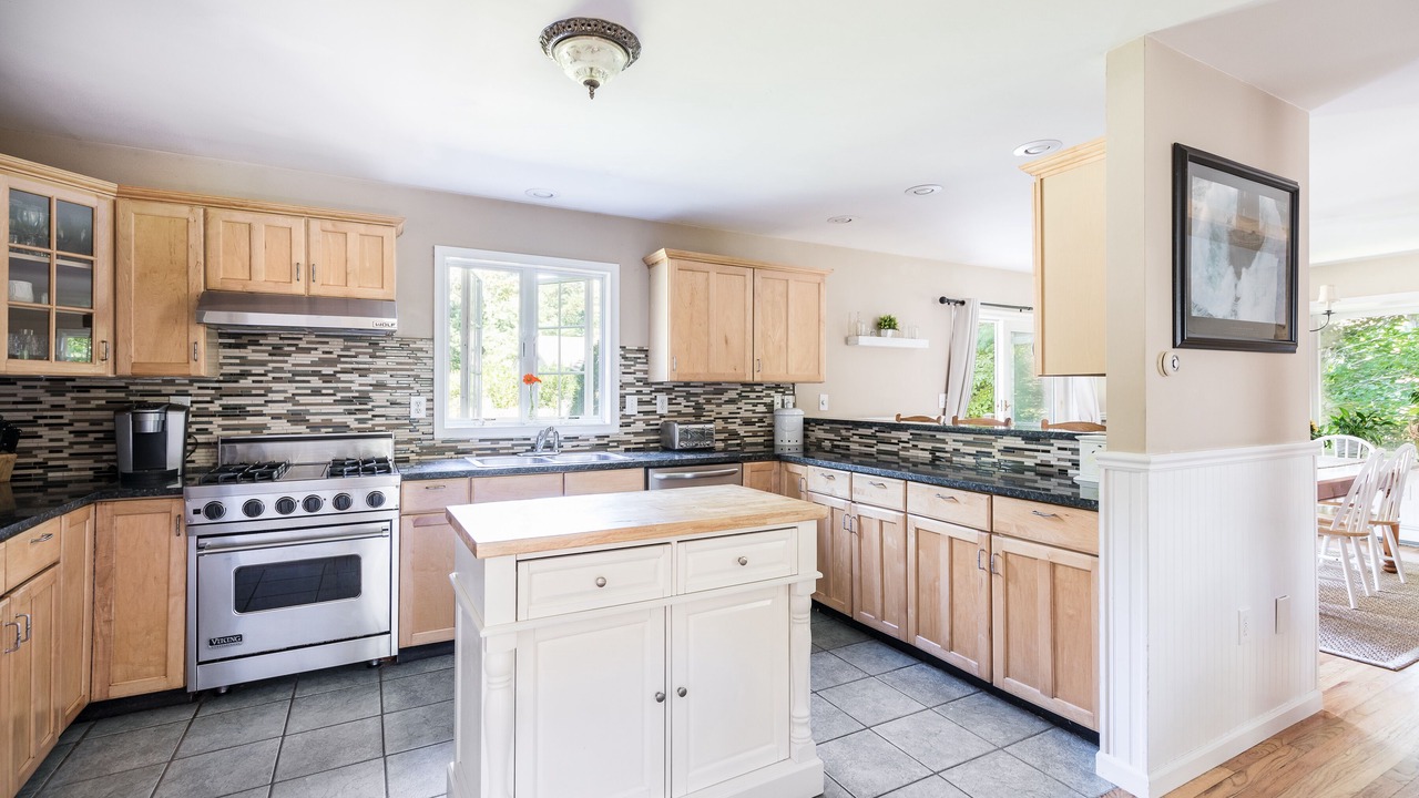 Photo of Kitchen in East Hampton North