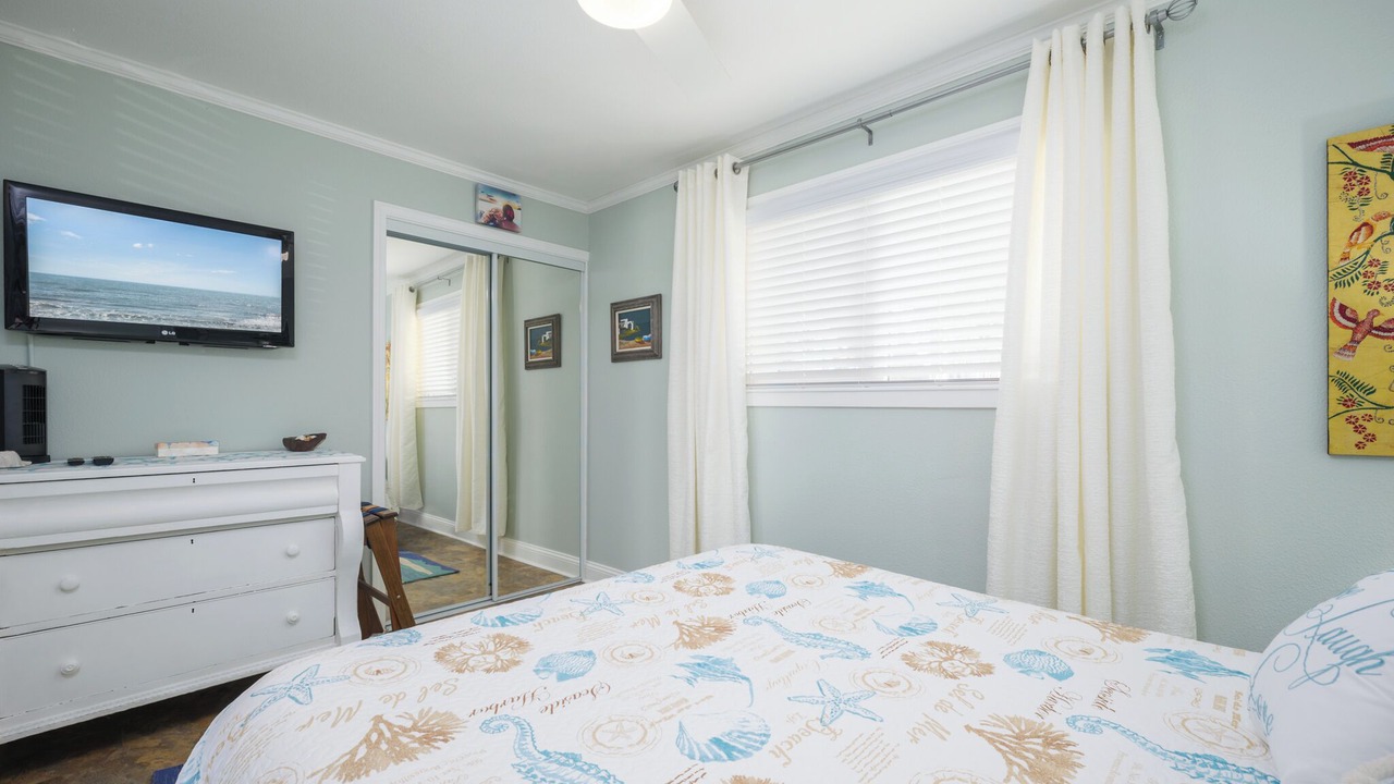 Photo of Bedroom in Marineland Acres