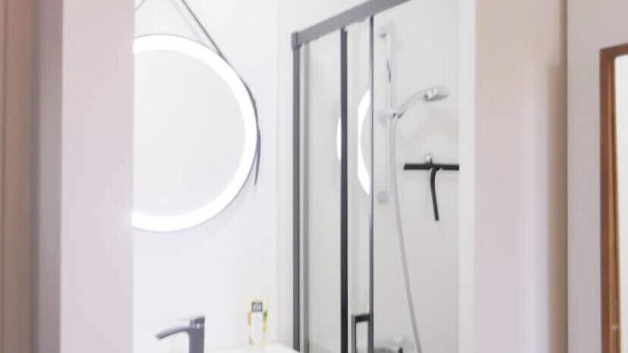 Photo of Bathroom in Lunel