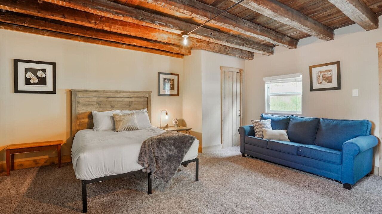 Photo of Bedroom in Sugar Grove