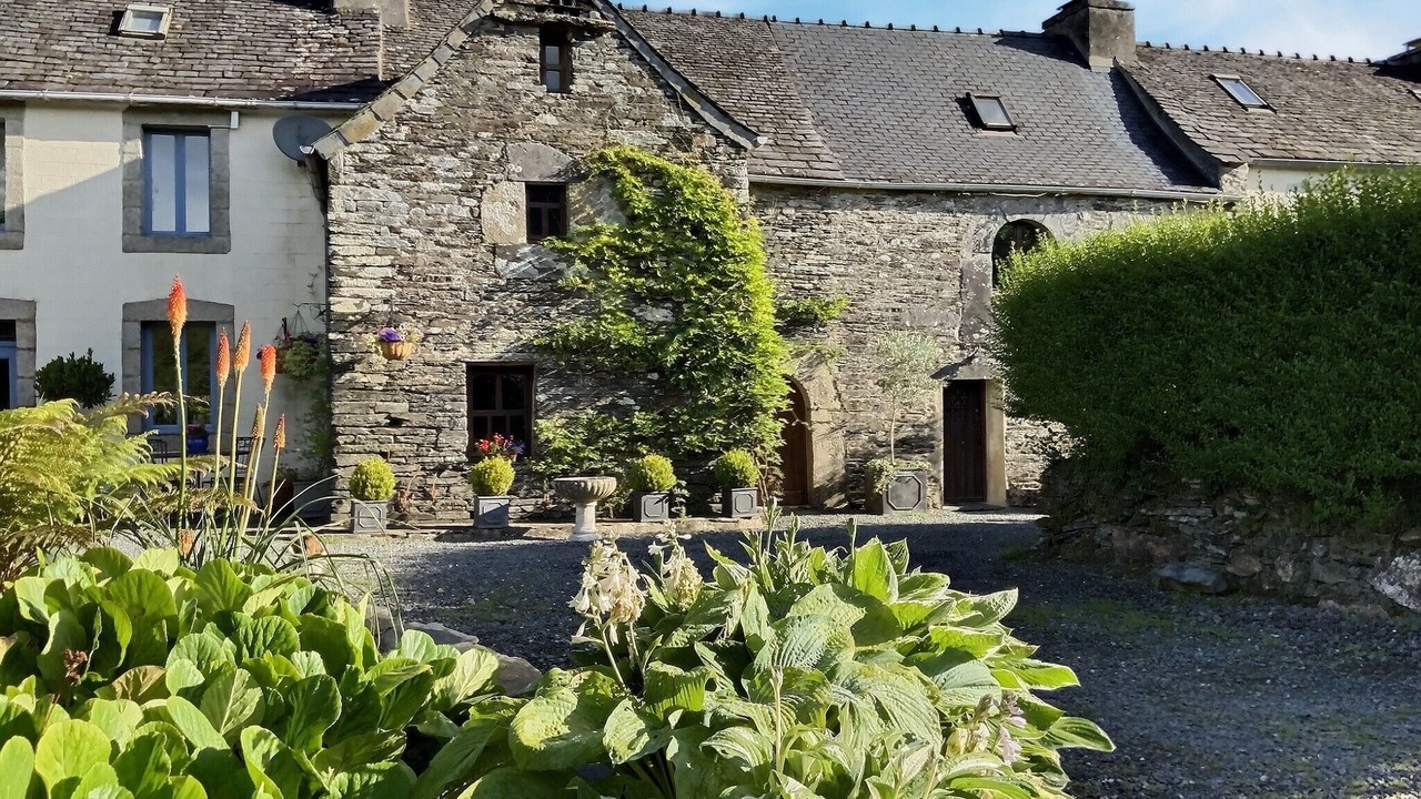 Photo of Others in Sizun