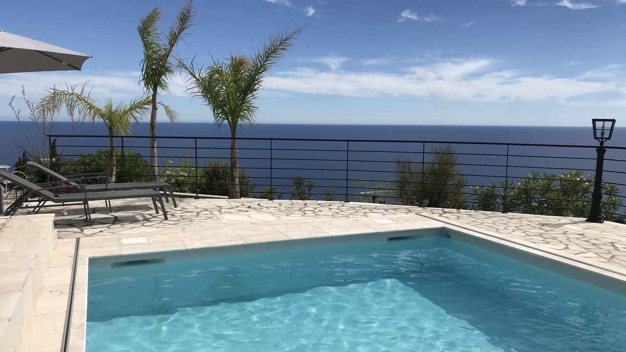 Photo of Outdoor in Antheor