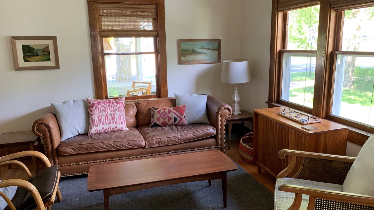 Photo of Livingroom in Suttons Bay
