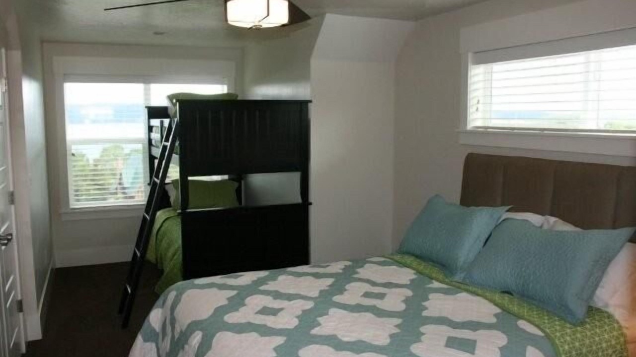 Photo of Bedroom in Garden City
