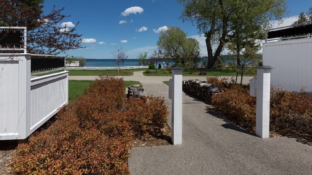 Photo of Others in Suttons Bay