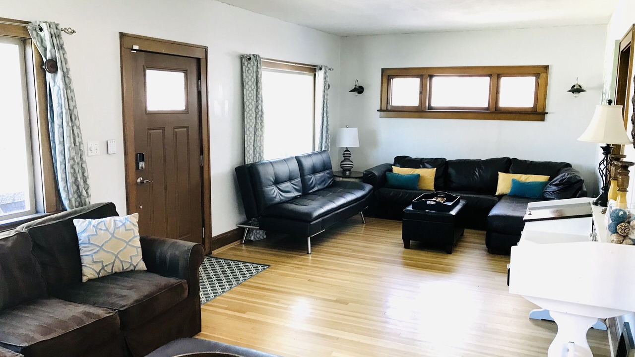 Photo of Livingroom in East Central