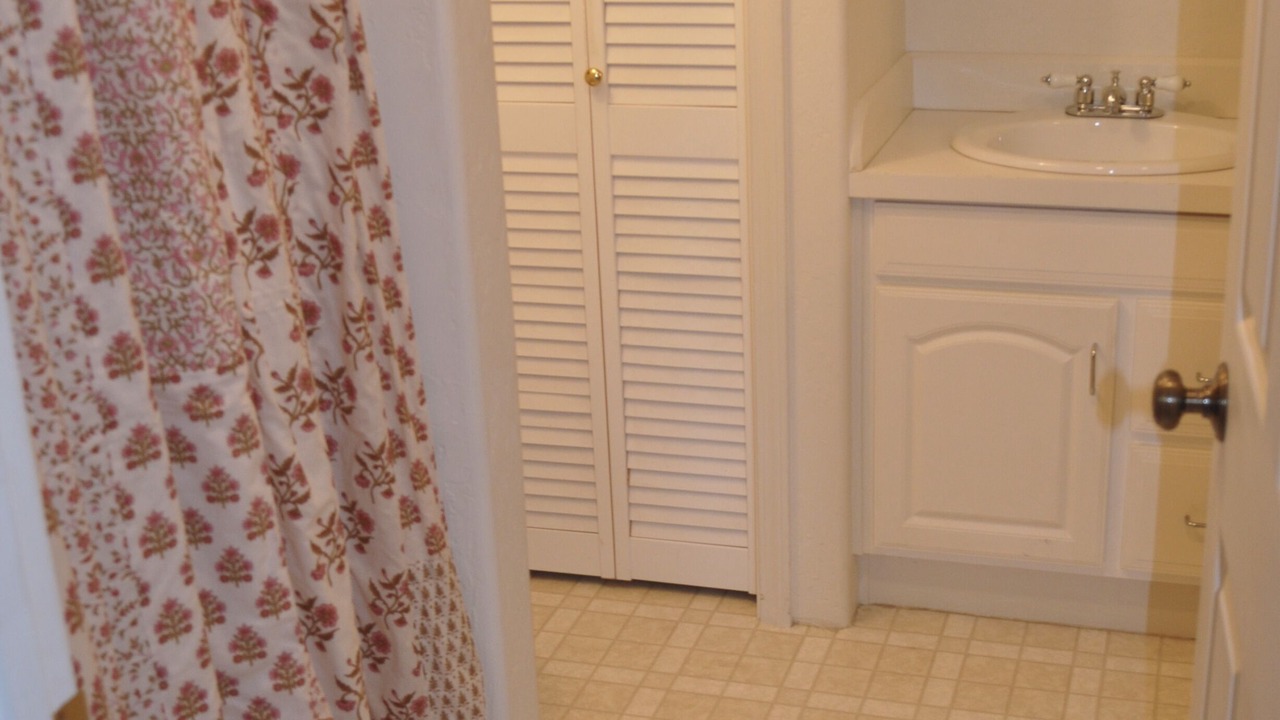 Photo of Bathroom in Stanley