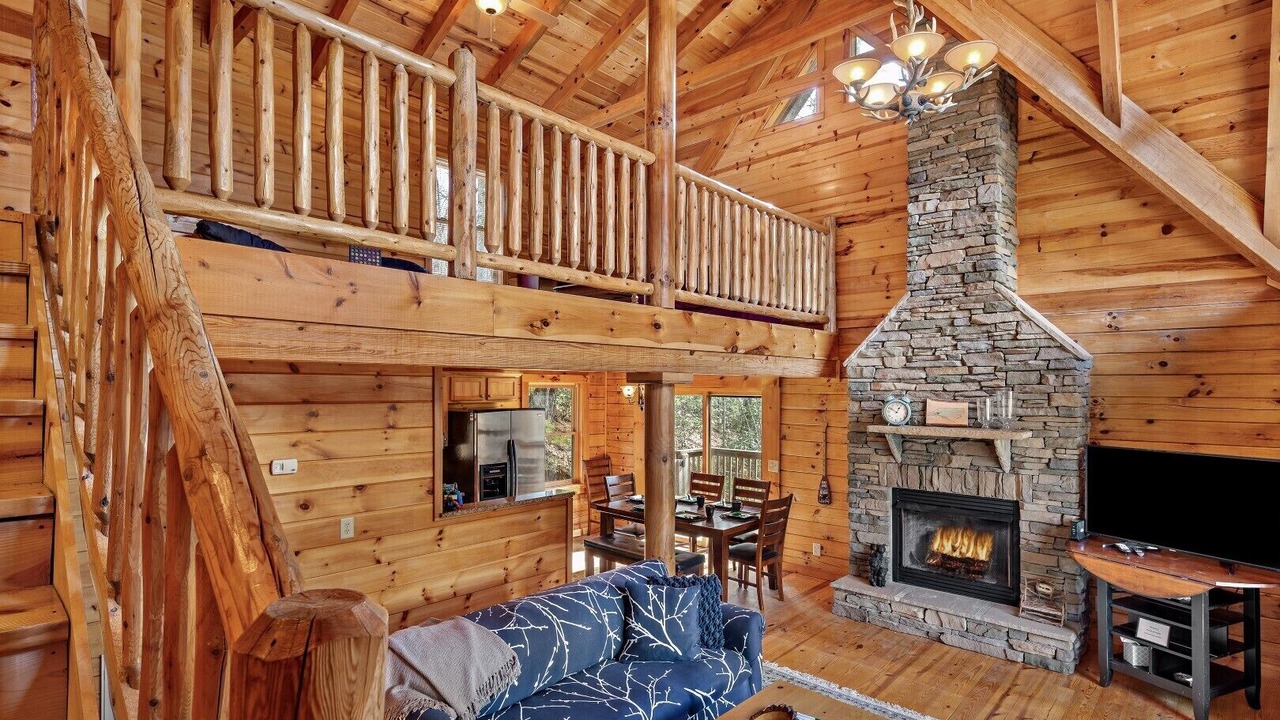 Photo of Livingroom in Stonecrest