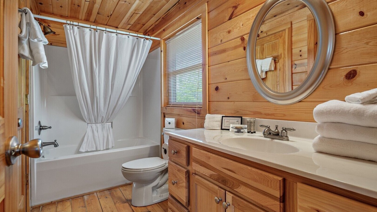 Photo of Bathroom in Stonecrest