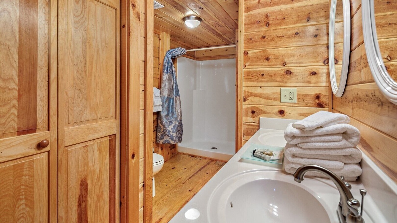 Photo of Bathroom in Stonecrest