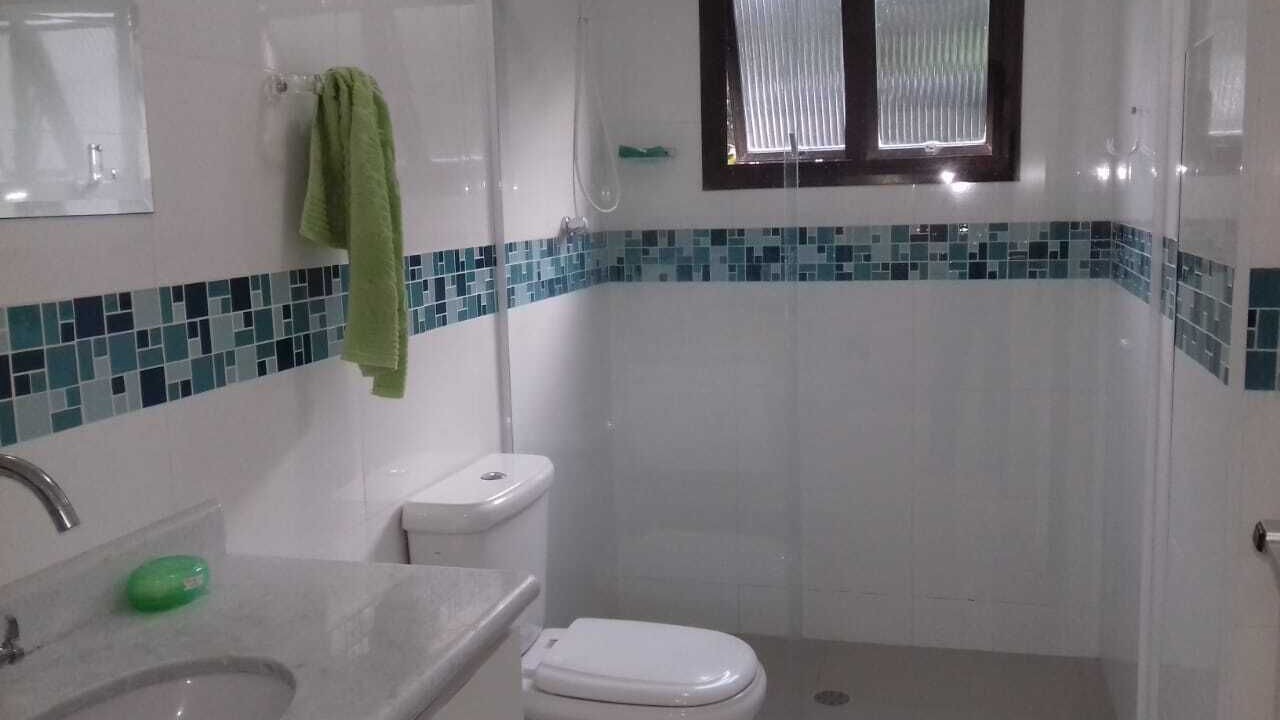 Photo of Bathroom in Tombo