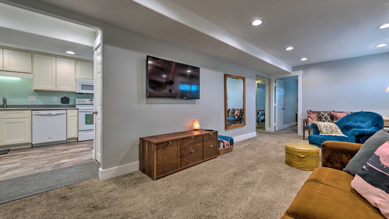 Photo of Livingroom in Lehi