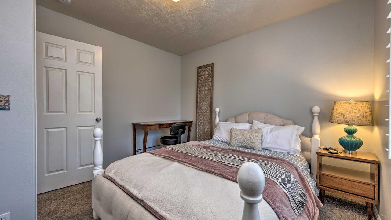 Photo of Bedroom in Lehi