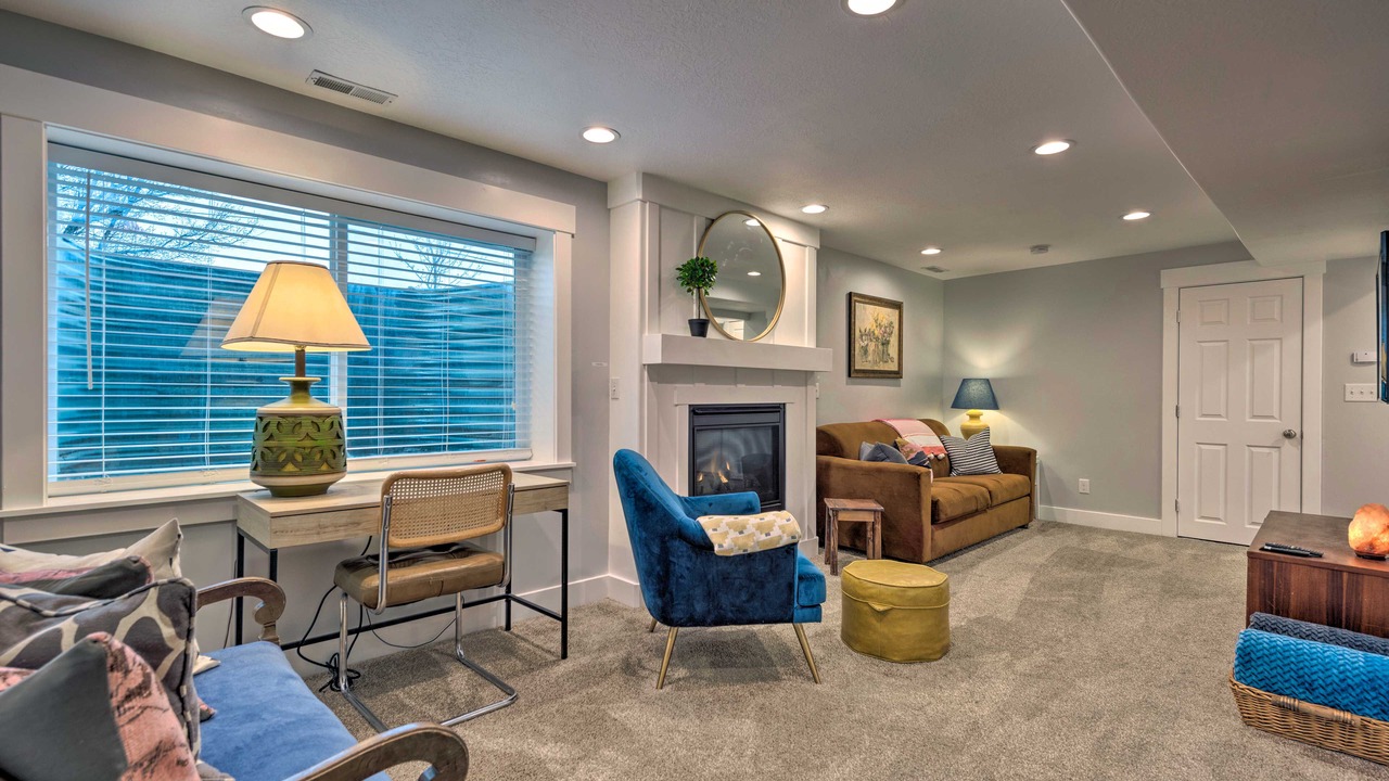 Photo of Livingroom in Lehi