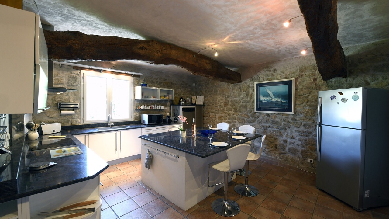Photo of Kitchen in Caumont-sur-Durance