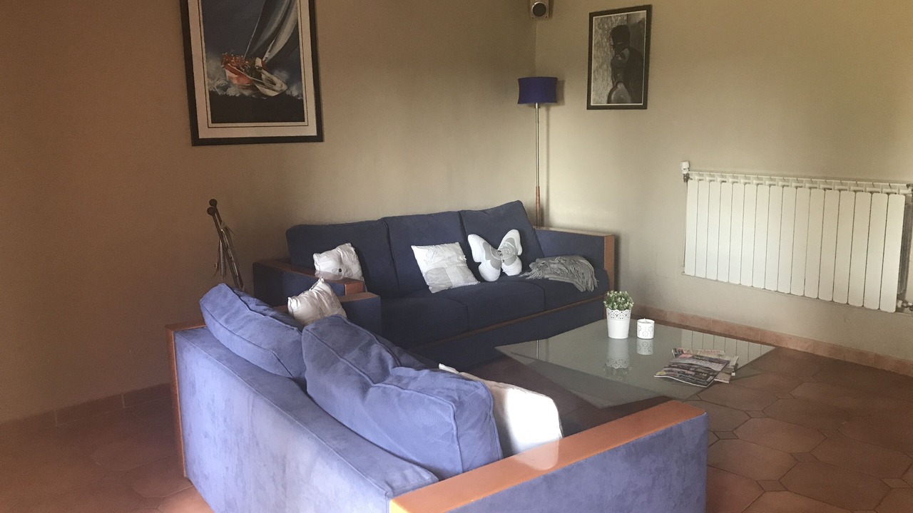 Photo of Livingroom in Caumont-sur-Durance