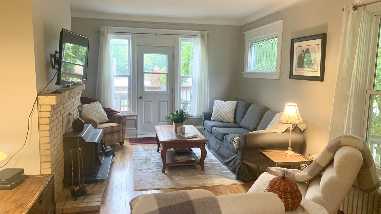 Photo of Livingroom in Wolfville