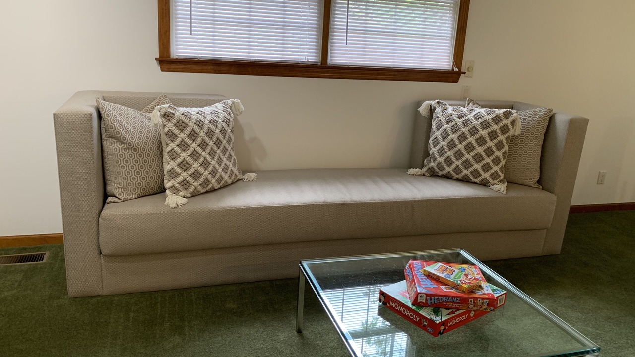 Photo of Livingroom in Hampton Bays