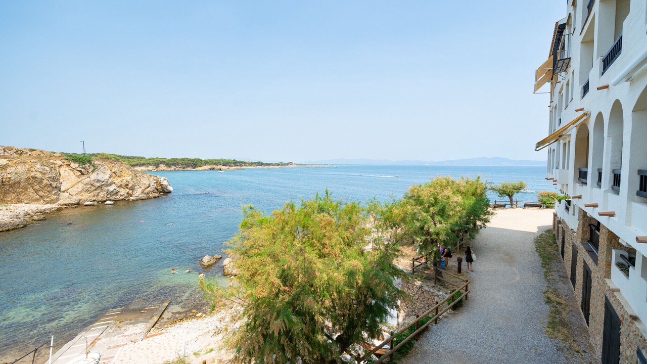 Photo of Others in L'Escala