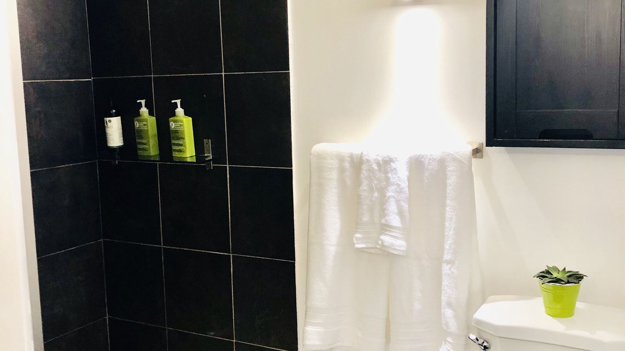 Photo of Bathroom in Okanagan-Similkameen
