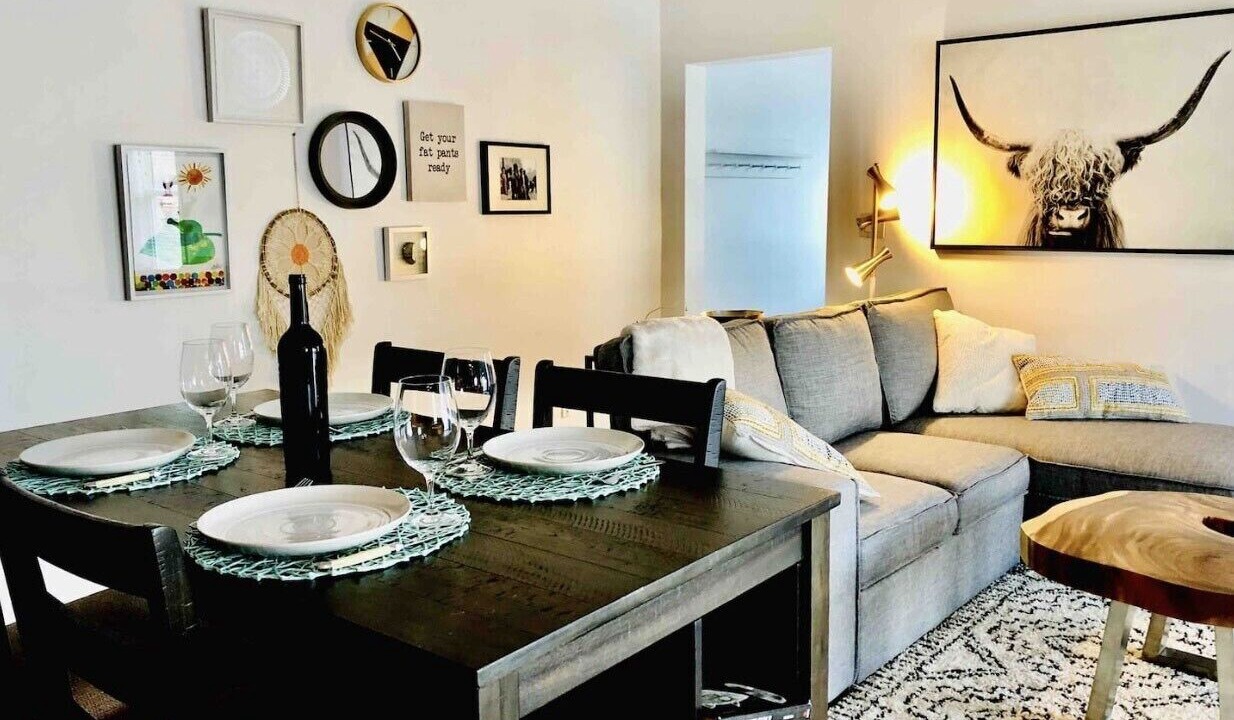 Photo of Livingroom in Okanagan-Similkameen
