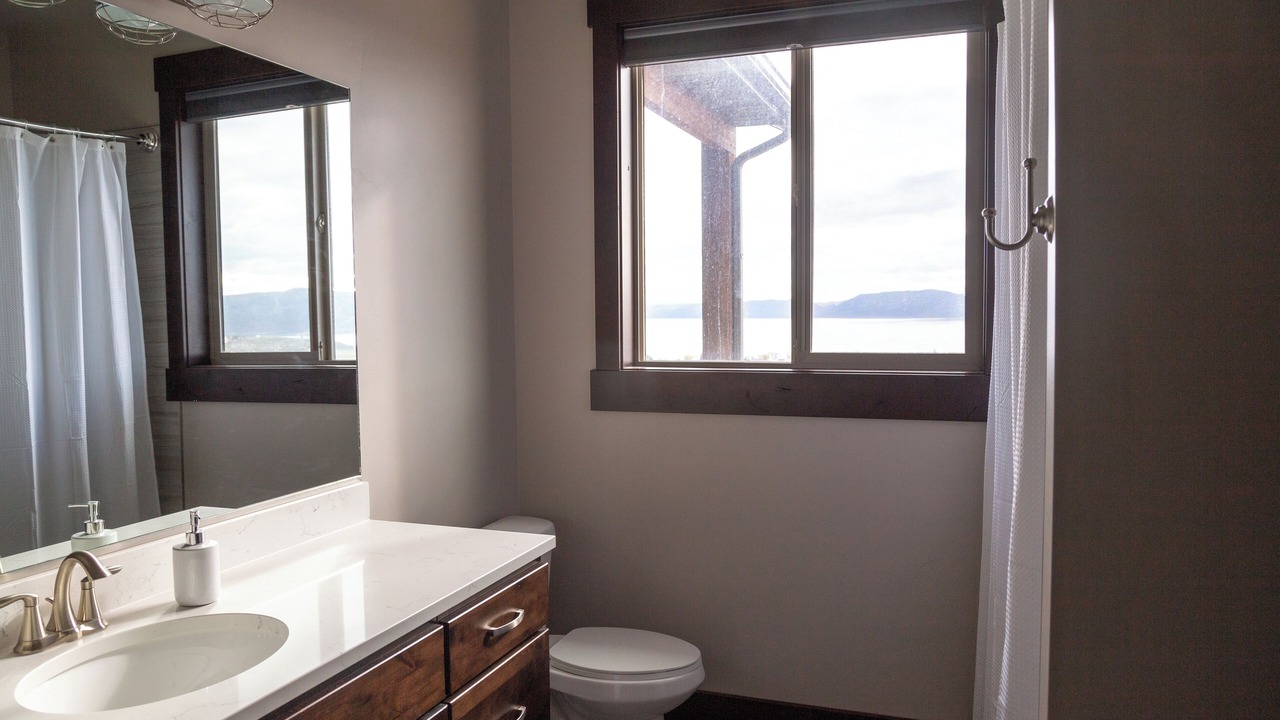 Photo of Bathroom in Sweetwater