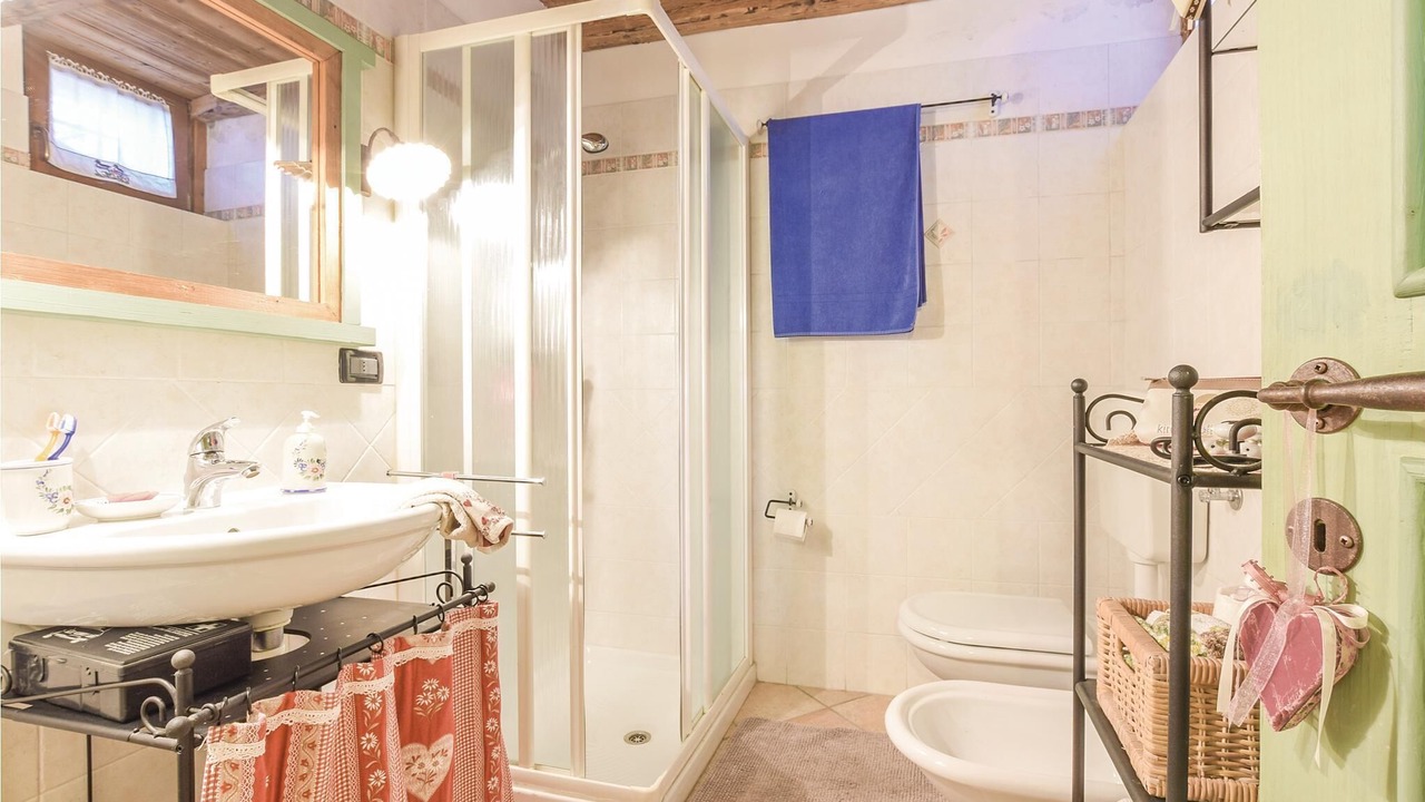 Photo of Bathroom in Lamon