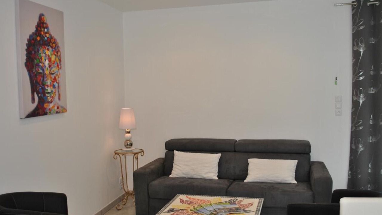 Photo of Livingroom in Veigne