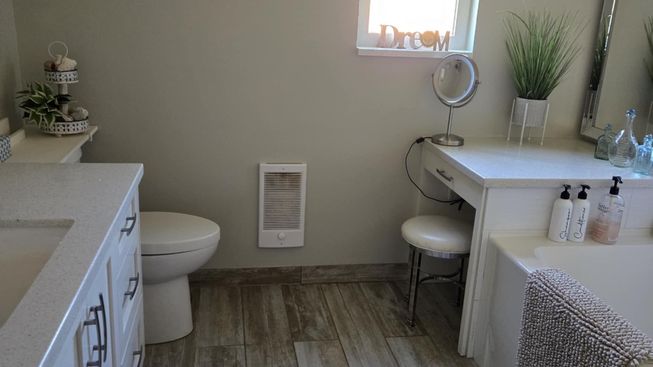 Photo of Bathroom in Maple Ridge