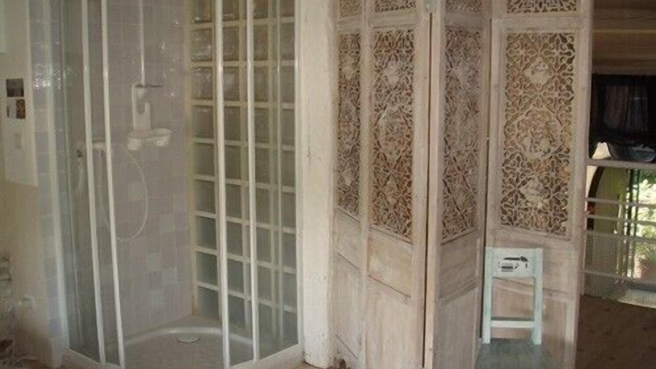 Photo of Bathroom in Esperce