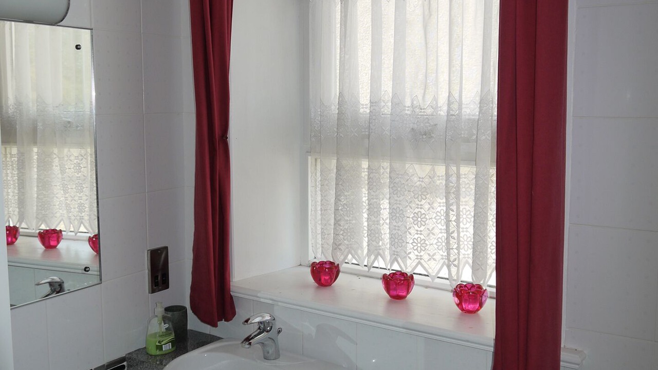 Photo of Bedroom in Cowdenbeath