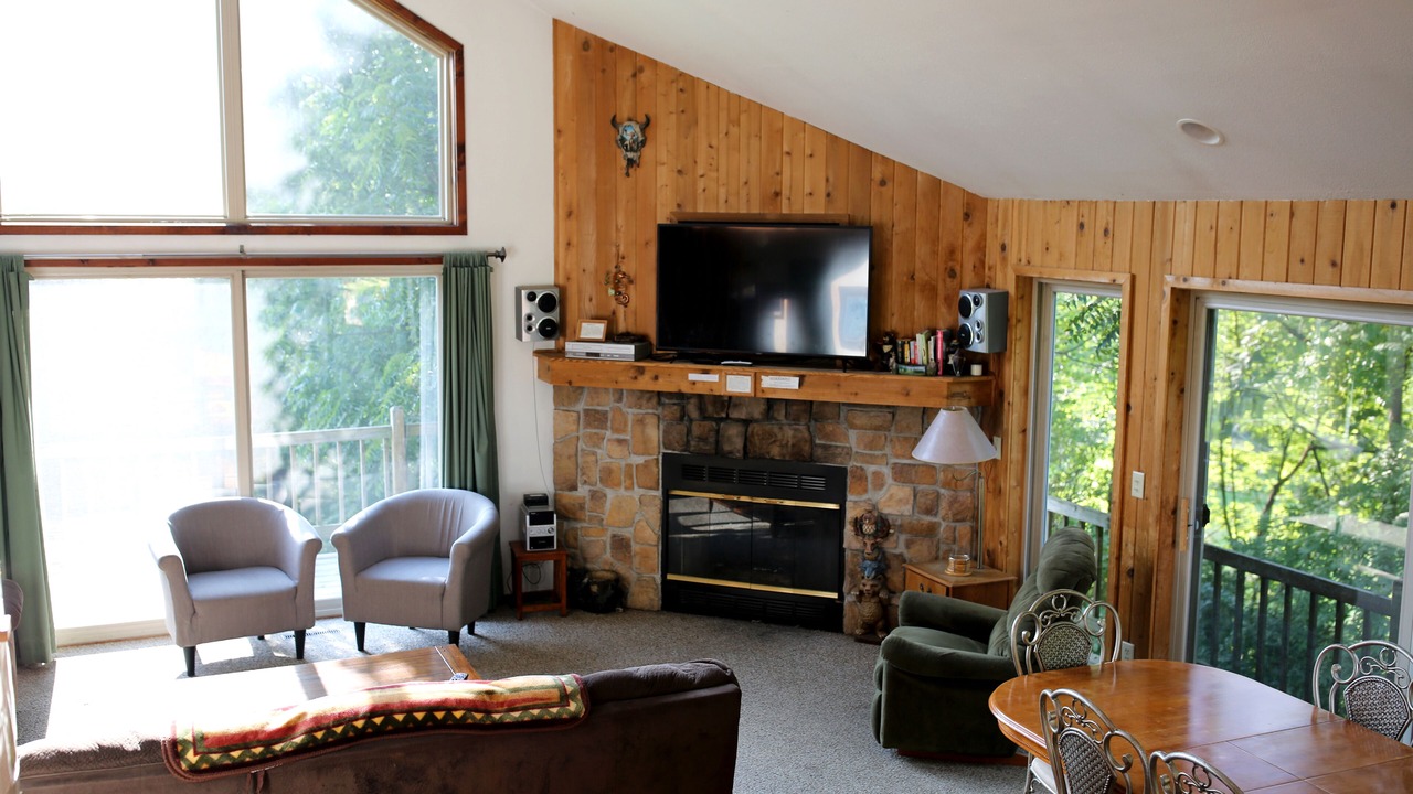 Photo of Livingroom in Tomah