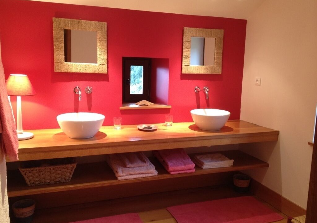 Photo of Bathroom in Saint-Geniez-d'Olt