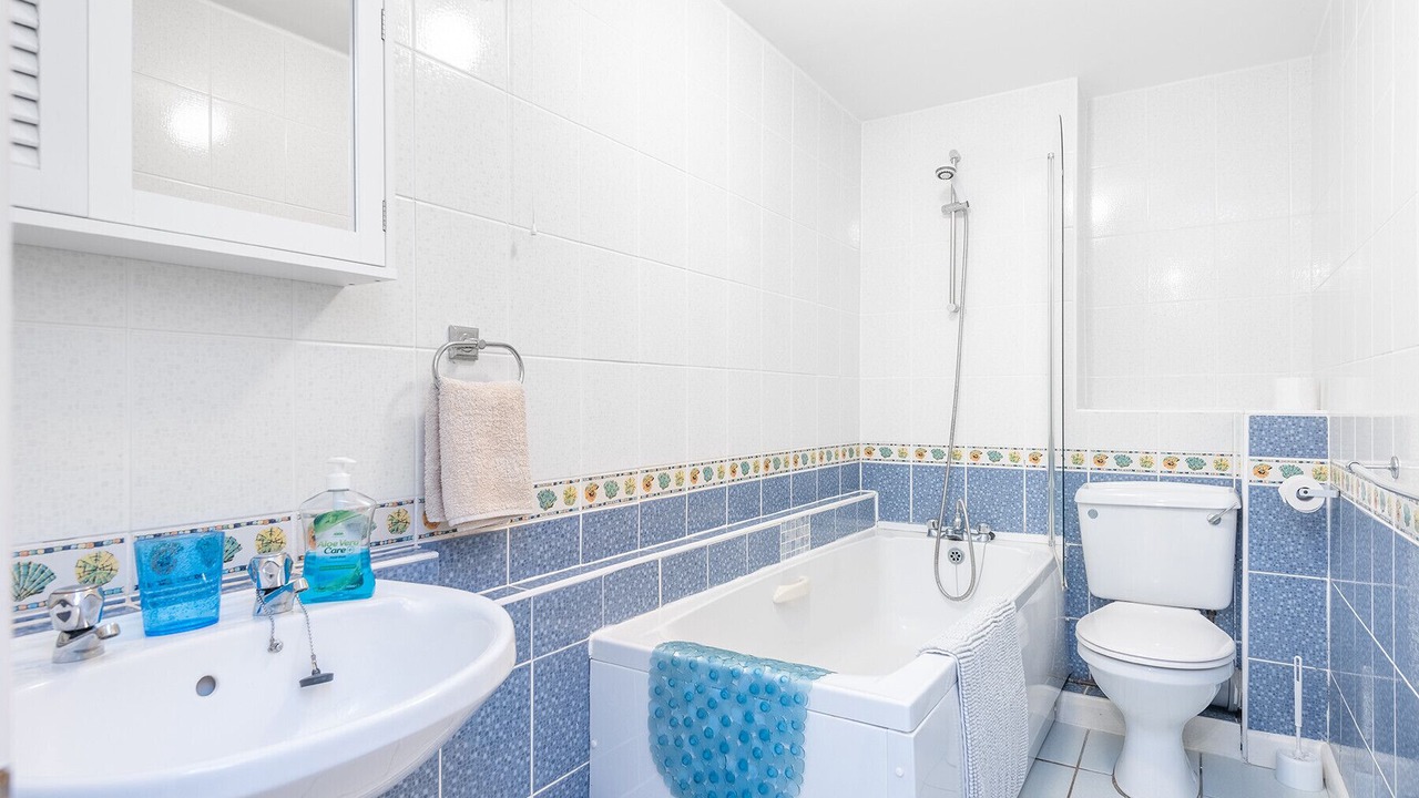 Photo of Bathroom in Trenance
