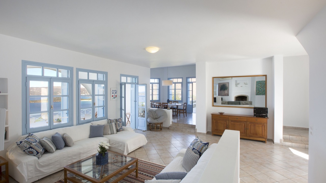 Photo of Livingroom in Ydrousa