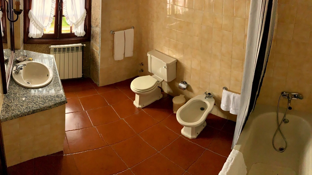 Photo of Bathroom in Quintiaes