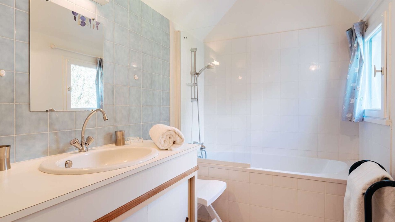 Photo of Bathroom in Carnac