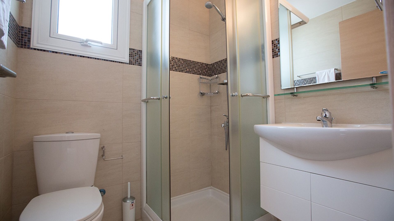 Photo of Bathroom in Pernera