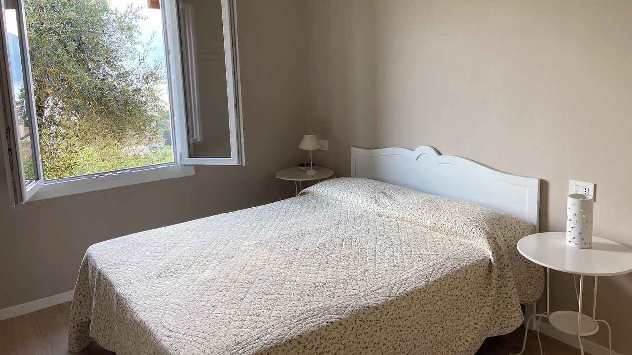 Photo of Bedroom in Torri del Benaco
