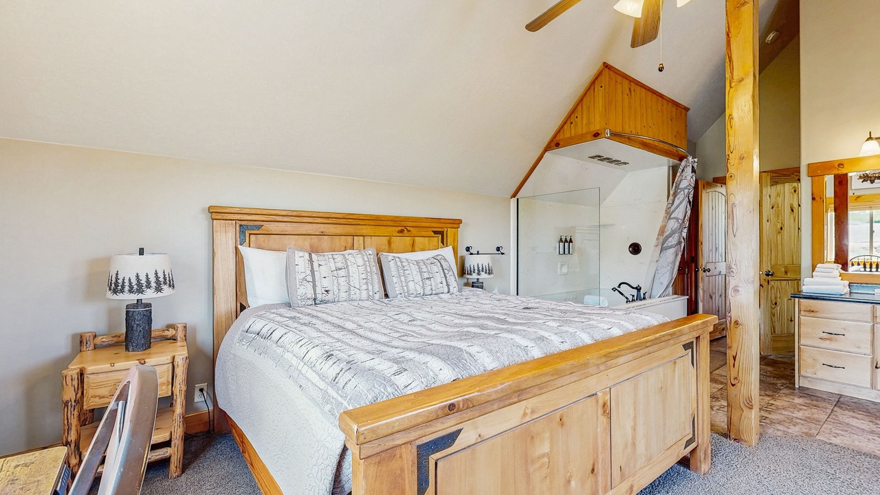 Photo of Bedroom in Harbor Village