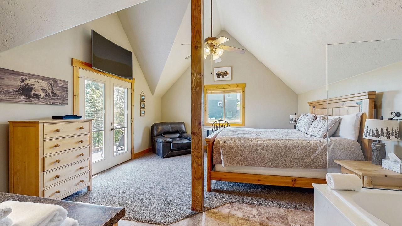 Photo of Bedroom in Harbor Village