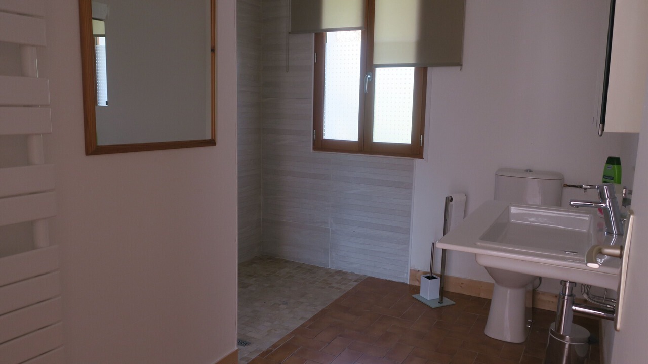 Photo of Bathroom in Le Mesnil-Garnier
