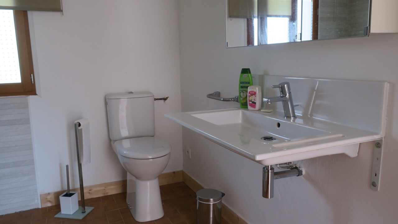 Photo of Bathroom in Le Mesnil-Garnier